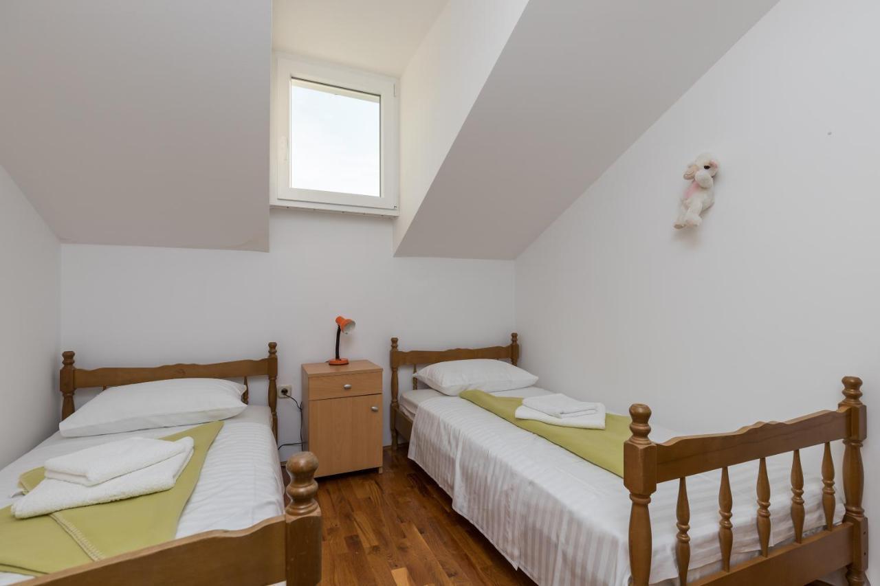 Apartment Zora Čilipi Eksteriør bilde