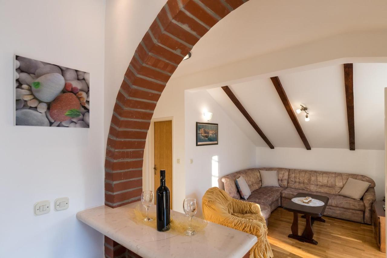 Apartment Zora Čilipi Eksteriør bilde